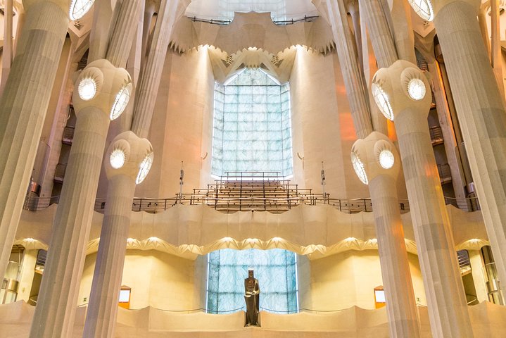 Skip the Line: Park Guell and La Sagrada Familia Guided Tour Skip the Line: Park Guell and La Sagrada Familia Guided Tour