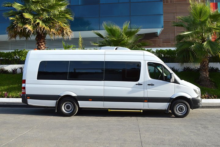 Private Arrival Transfer from Cancun International Airport to Hotels (9-14) Private Arrival Transfer from Cancun International Airport to Hotels (9-14)