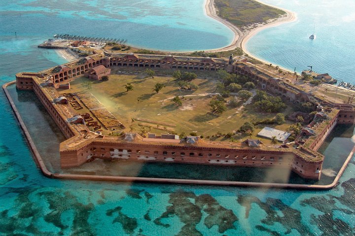Miami to Key West Day Trip with Optional Activities Miami to Key West Day Trip with Optional Activities