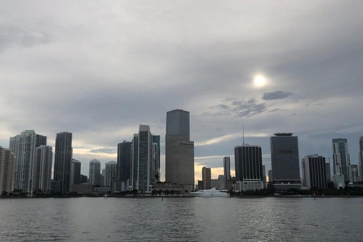 Miami Combo Tour: City Sightseeing, Biscayne Bay Cruise and Everglades Airboat Ride Miami Combo Tour: City Sightseeing, Biscayne Bay Cruise and Everglades Airboat Ride