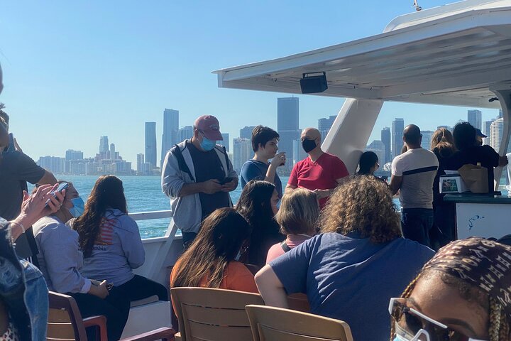 Miami Skyline: Happy Hour Sightseeing Sunset Cruise & Millionaire Homes Miami Skyline: Happy Hour Sightseeing Sunset Cruise & Millionaire Homes