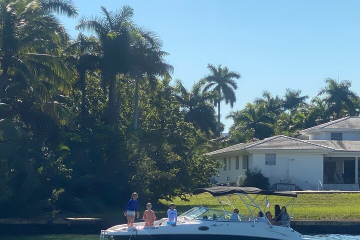Miami Skyline 90 min Cruise of South Beach Millionaire Homes & Venetian Islands Miami Skyline 90 min Cruise of South Beach Millionaire Homes & Venetian Islands