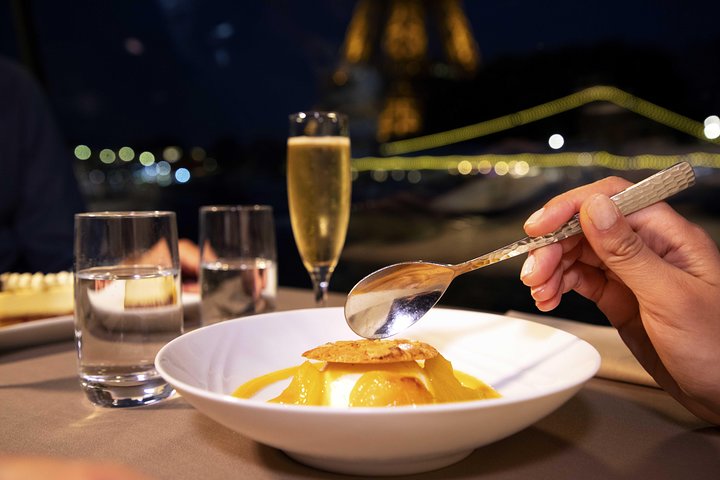 Bateaux Parisiens Seine River Gourmet Dinner & Sightseeing Cruise