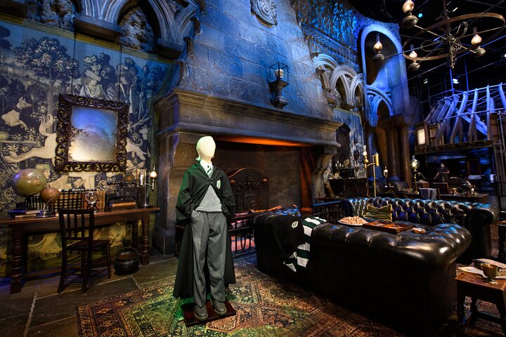 Harry Potter Tour of Warner Bros. Studio in London